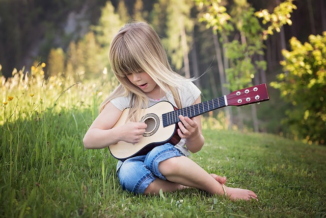 Den perfekte gave til musikglade børn: Brio-fløjter i alle farver